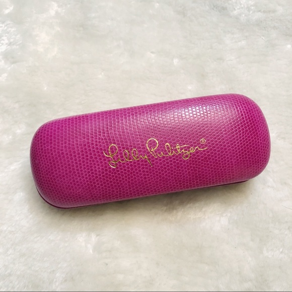 Lilly Pulitzer Accessories - Lilly Pulitzer pink glasses case